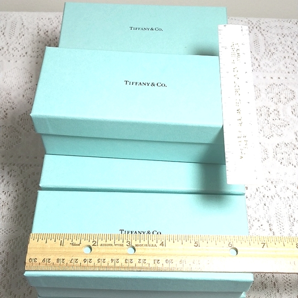 Authentic Tiffany & Co. Gift Box. - Picture 2 of 3